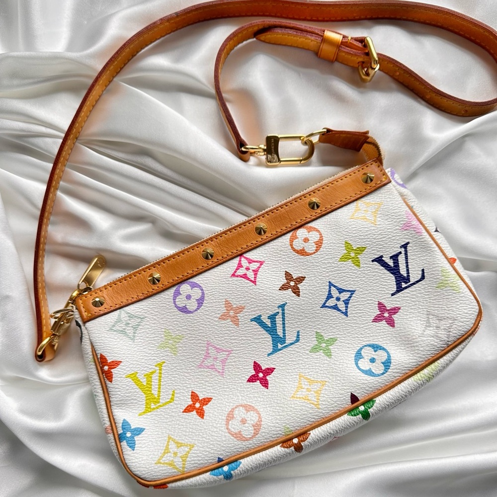 Louis Vuitton x Vintage Takashi Murakami pochette